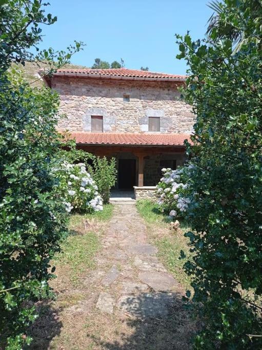 Amplia Y Comoda Casa De Piedra Con Porche Y Jardin San Roque de Ríomiera 외부 사진