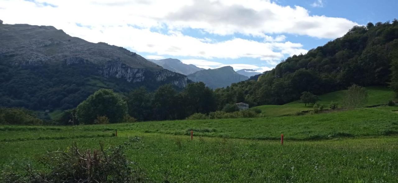 Amplia Y Comoda Casa De Piedra Con Porche Y Jardin San Roque de Ríomiera 외부 사진